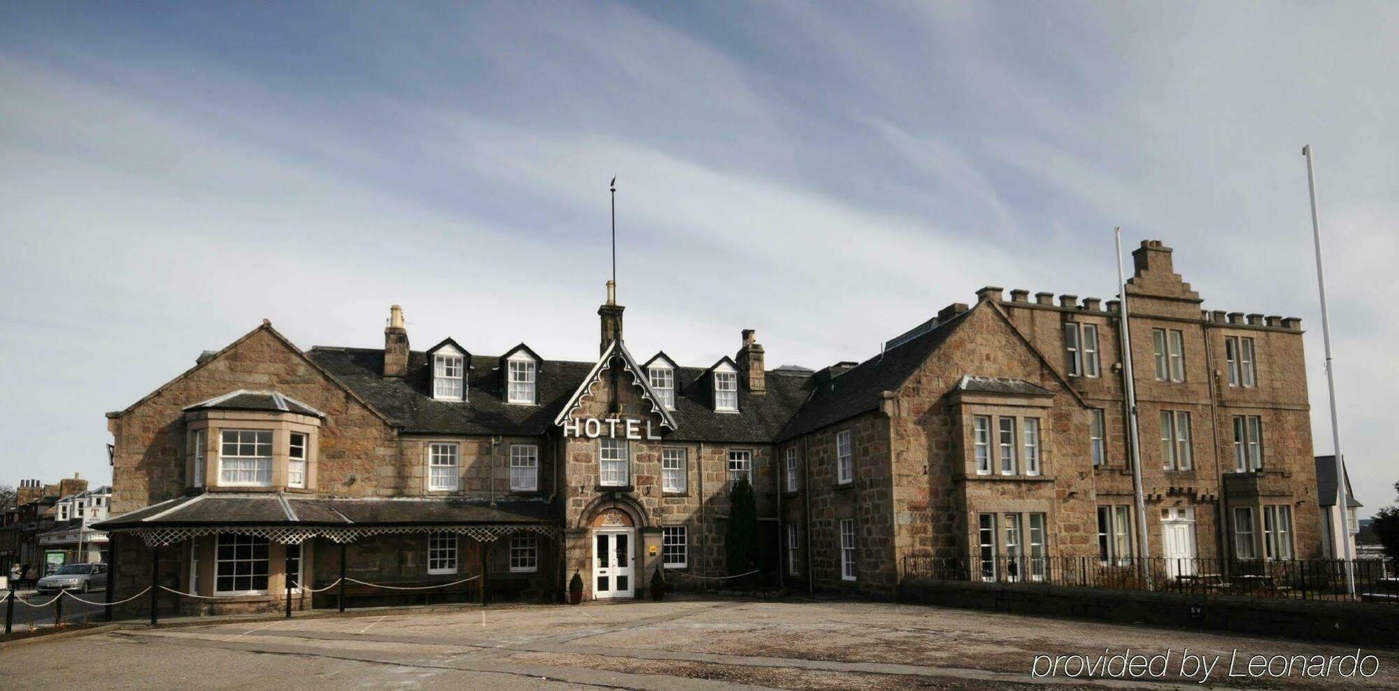 Huntly Arms Hotel Aboyne Exterior photo